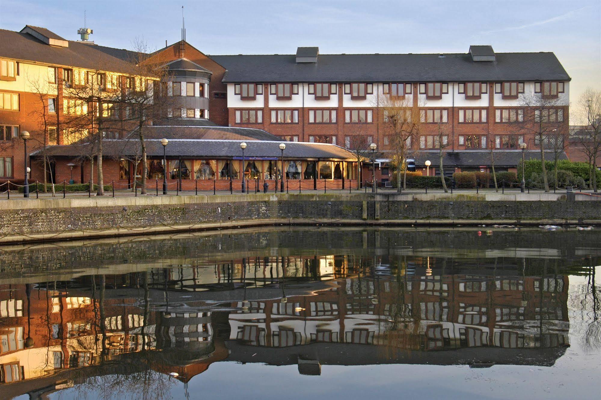 Copthorne Hotel Manchester Salford Quays Exterior photo